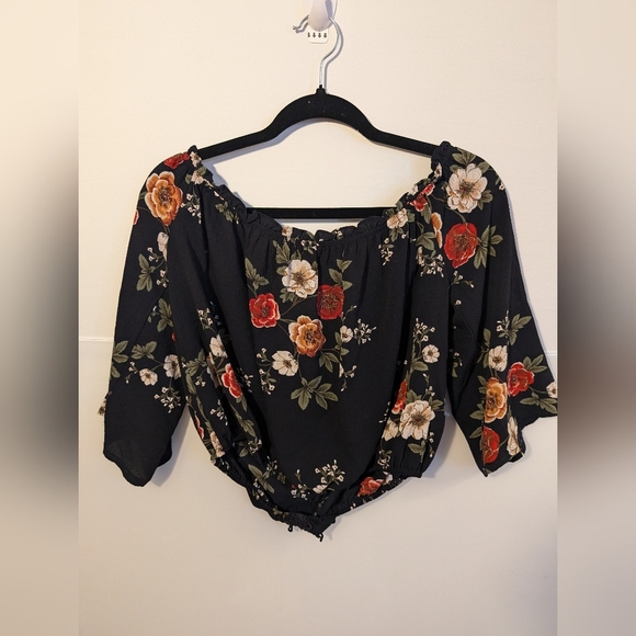 Paper Heart Off the Shoulder top size XL - Picture 2 of 3